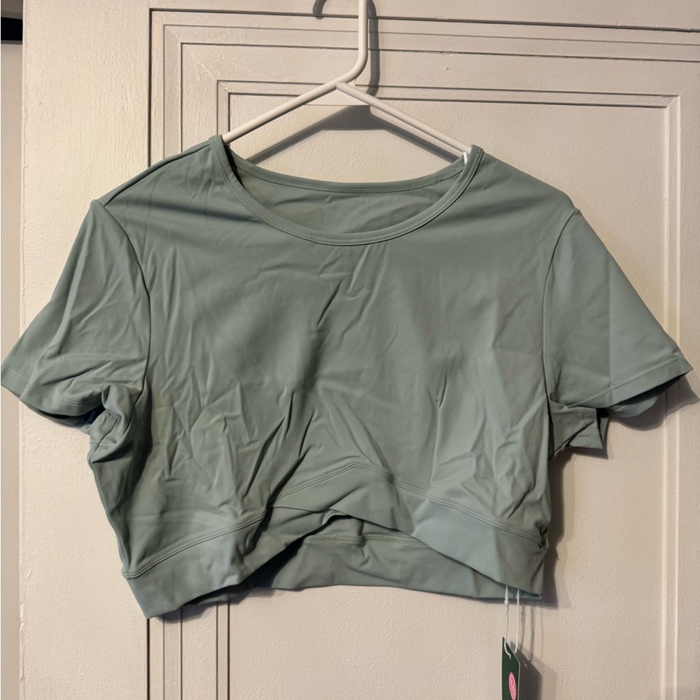 HALARA Cropped Yoga Top NWT